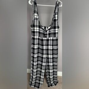 SHEIN CURVE Black size 3X Black and White Wide Leg Plaid Jumpsuit